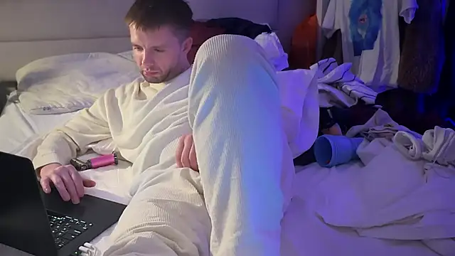 Snapshot of CupidZass chatting on 01-03-25, 09:47 CupidZass online show from 01-03-25, 09:47