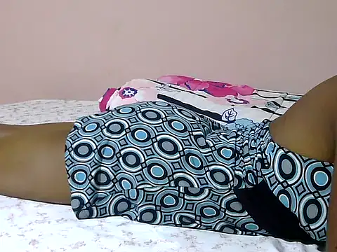 Snapshot of princess_tyra chatting on 10-18-25, 12:39 princess tyra online show from 10-18-25, 12:39