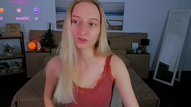 Snapshot of _Ri_na_ chatting on 12-28-24, 09:31  Ri na  online show from 12-28-24, 09:31