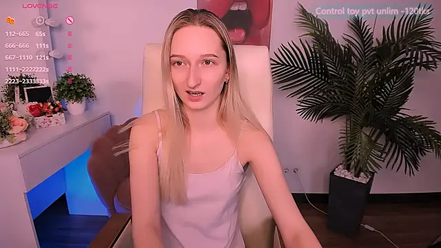 Snapshot of _Ri_na_ chatting on 01-19-25, 09:33  Ri na  online show from 01-19-25, 09:33