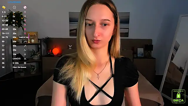 Snapshot of _Ri_na_ chatting on 09-30-25, 05:23  Ri na  online show from 09-30-25, 05:23