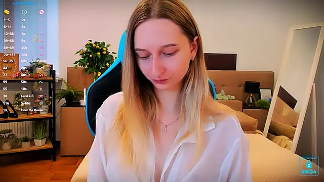 Snapshot of _Ri_na_ chatting on 10-28-25, 06:28  Ri na  online show from 10-28-25, 06:28