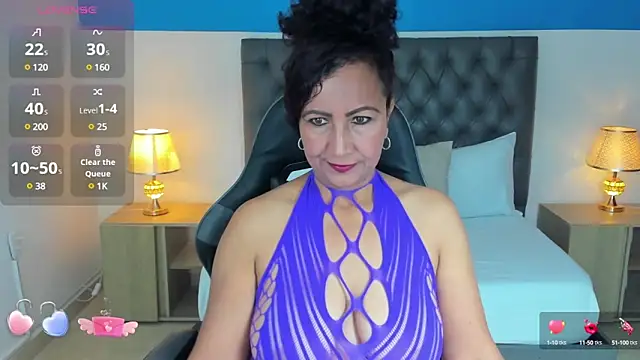 yosselin23 online show from 01-23-25, 12:19