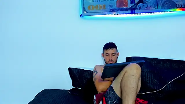 Bad Couple 1 online show from 03-19-25, 10:33