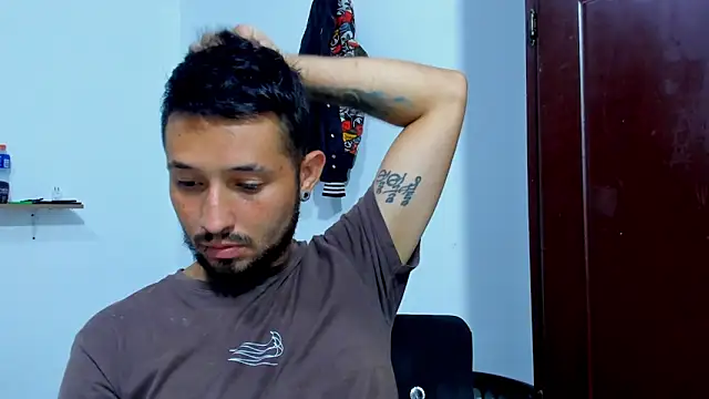 Bad Couple 1 online show from 10-28-25, 12:47