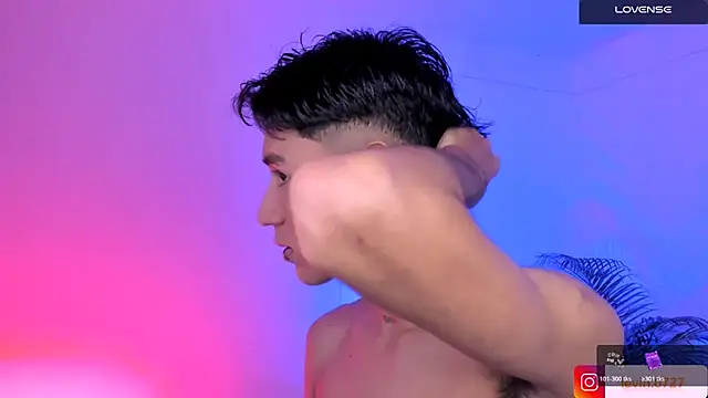 Snapshot of Levin_Hikaru chatting on 11-26-25, 05:52 Levin Hikaru online show from 11-26-25, 05:52