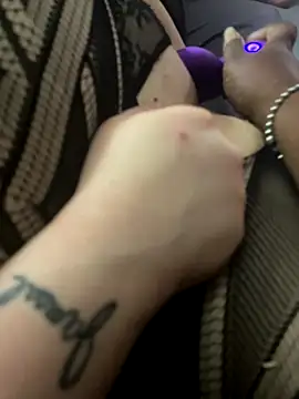 Snapshot of Geemaal chatting on 12-14-25, 11:59 Geemaal online show from 12-14-25, 11:59