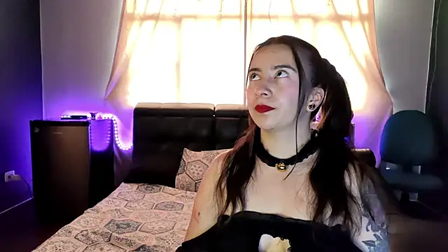 Snapshot of Alaia_sam chatting on 05-03-26, 10:16 Alaia sam online show from 05-03-26, 10:16