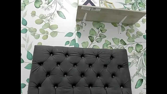 atilanadiaz7 online show from 12-14-24, 11:50