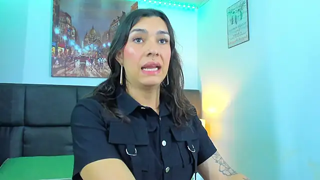 Snapshot of Camila_Coxx chatting on 01-14-25, 04:47 Camila Coxx online show from 01-14-25, 04:47