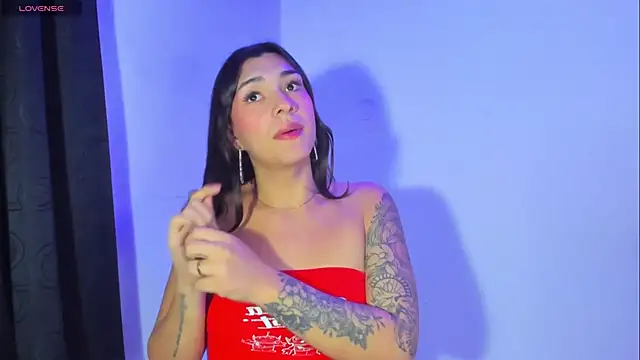 Snapshot of Camila_Coxx chatting on 02-27-25, 04:52 Camila Coxx online show from 02-27-25, 04:52