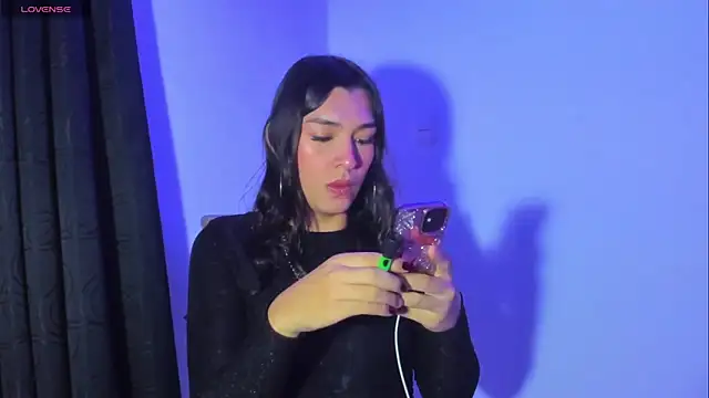 Snapshot of Camila_Coxx chatting on 03-04-25, 06:26 Camila Coxx online show from 03-04-25, 06:26