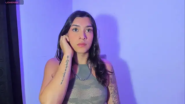 Snapshot of Camila_Coxx chatting on 03-08-25, 06:37 Camila Coxx online show from 03-08-25, 06:37