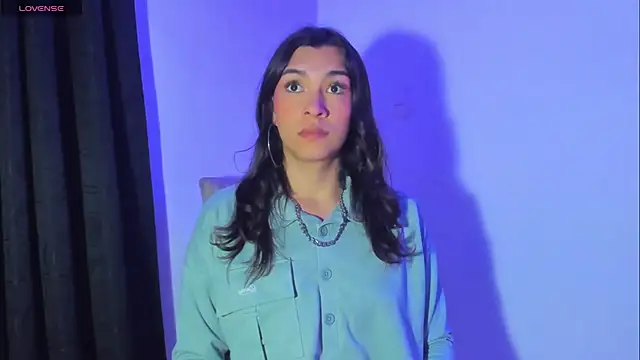 Snapshot of Camila_Coxx chatting on 03-09-25, 04:49 Camila Coxx online show from 03-09-25, 04:49