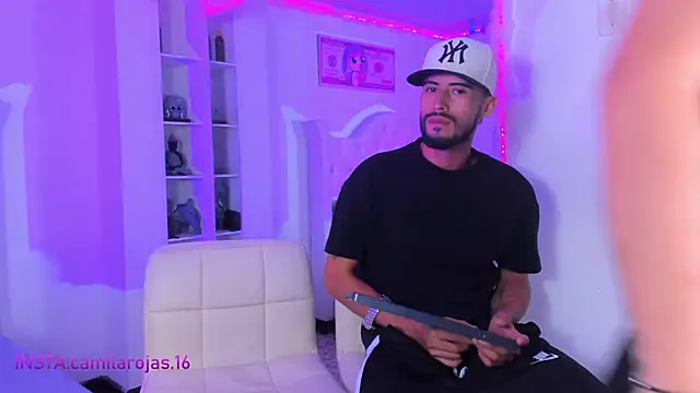 Snapshot of Camila_Coxx chatting on 09-17-25, 10:17 Camila Coxx online show from 09-17-25, 10:17