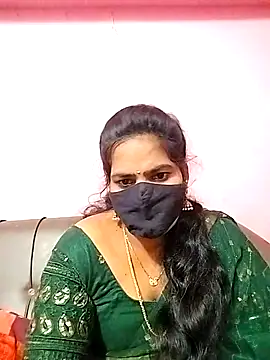 melina214 online show from 10-07-25, 04:37