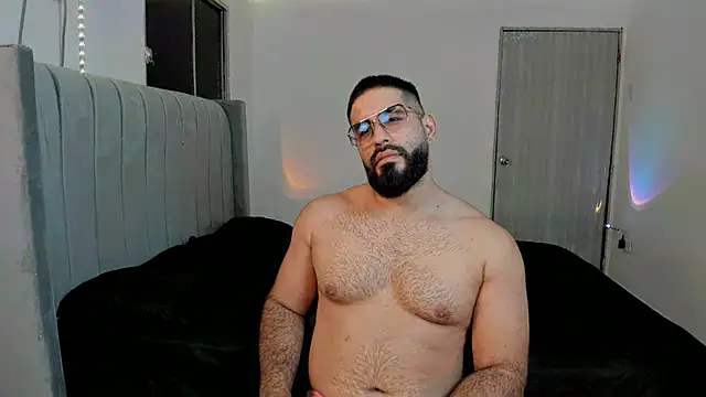 Snapshot of eda_karim chatting on 06-02-26, 10:50 eda karim online show from 06-02-26, 10:50