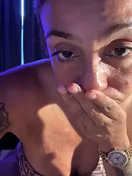 Snapshot of cabrooonaaa chatting on 12-14-25, 08:02 cabrooonaaa online show from 12-14-25, 08:02