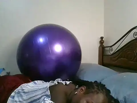 Snapshot of Sonnia_ chatting on 02-25-25, 04:53 Sonnia online show from 02-25-25, 04:53