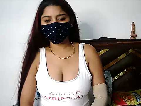 Gloie4u online show from 10-31-25, 09:10