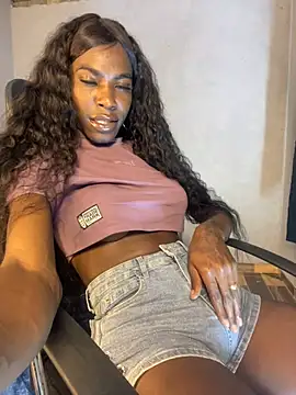 Richchocolatesweet  online show from 01-24-25, 02:07