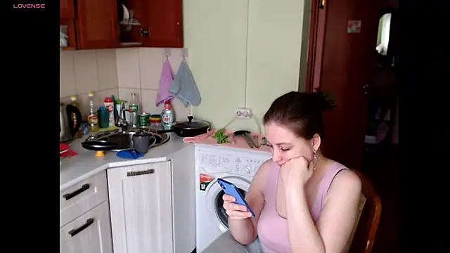 Snapshot of Sakura_Green chatting on 03-17-25, 01:39 Sakura Green online show from 03-17-25, 01:39