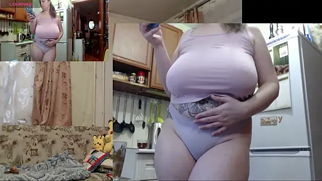 Snapshot of Sakura_Green chatting on 10-12-25, 01:43 Sakura Green online show from 10-12-25, 01:43