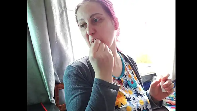 Sakura Green online show from 04-28-26, 10:42