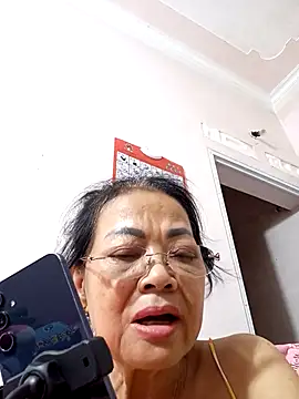 Hotestlove online show from 09-24-25, 01:03