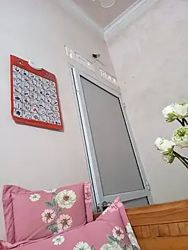 Hotestlove online show from 09-28-25, 01:27