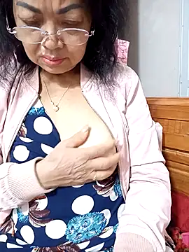 Hotestlove online show from 11-22-25, 03:22