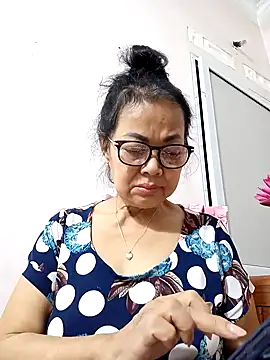 Hotestlove online show from 12-04-25, 12:03