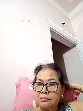 Hotestlove online show from 04-07-26, 01:22