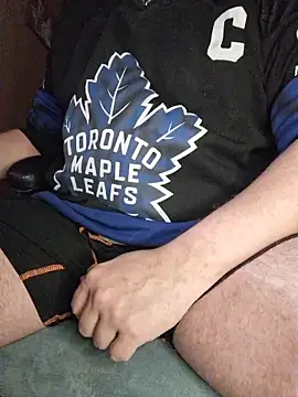 Foxyshaved online show from 11-11-25, 05:18