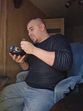 Foxyshaved online show from 12-16-25, 11:26