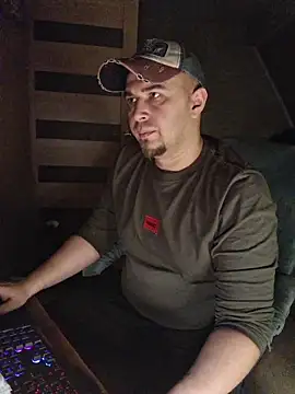 Foxyshaved online show from 01-07-26, 05:43