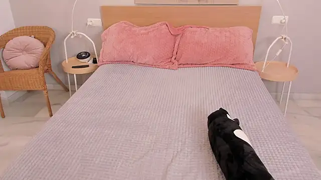 Raychell Black online show from 02-15-25, 03:39