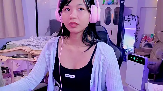 Kana G online show from 03-07-25, 01:51