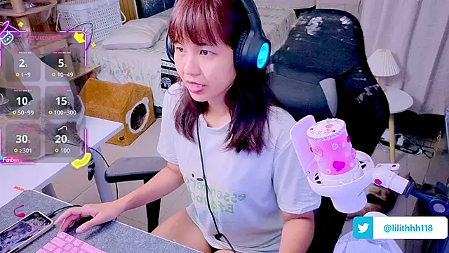 Snapshot of Kana_G chatting on 05-07-26, 11:15 Kana G online show from 05-07-26, 11:15