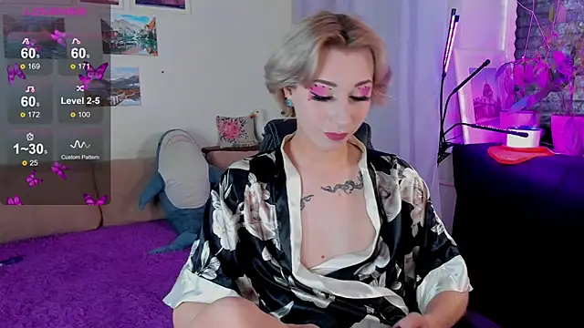 Snapshot of MistressStress chatting on 02-22-25, 07:56 MistressStress online show from 02-22-25, 07:56