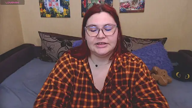 JuliaKeln online show from 04-18-26, 07:07