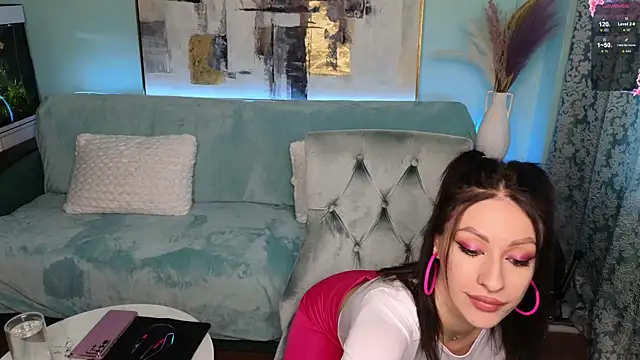 Snapshot of HoneyGirl55 chatting on 02-12-25, 09:31 HoneyGirl55 online show from 02-12-25, 09:31