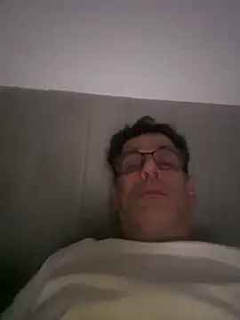 Snapshot of Jujojook chatting on 10-29-25, 11:06 Jujojook online show from 10-29-25, 11:06