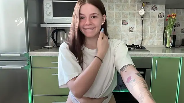 mia   mi online show from 03-10-25, 10:37