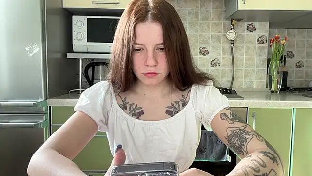 mia   mi online show from 03-11-25, 07:37