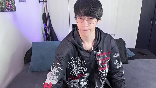 Aventure Twinks online show from 12-24-24, 11:28