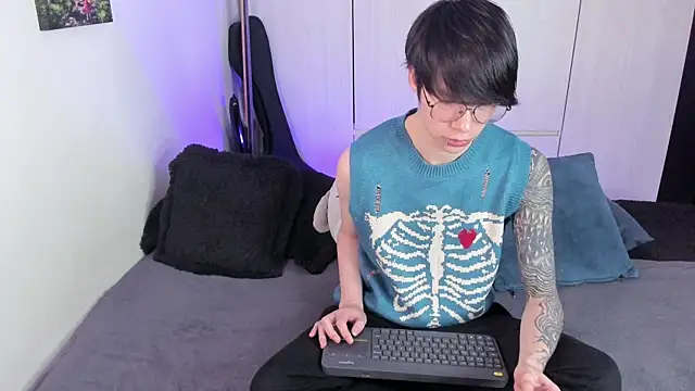 Aventure Twinks online show from 01-08-25, 07:34