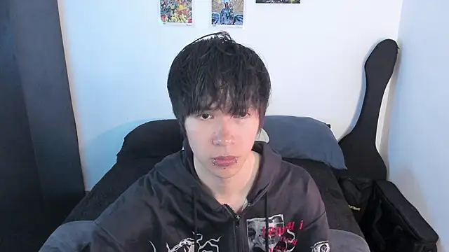 Snapshot of Aventure_Twinks chatting on 04-18-26, 11:27 Aventure Twinks online show from 04-18-26, 11:27