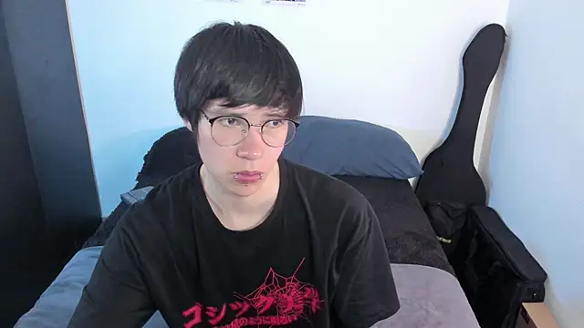 Snapshot of Aventure_Twinks chatting on 04-22-26, 09:27 Aventure Twinks online show from 04-22-26, 09:27