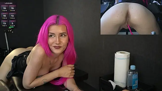 ClaraStylezZ online show from 01-05-25, 10:40